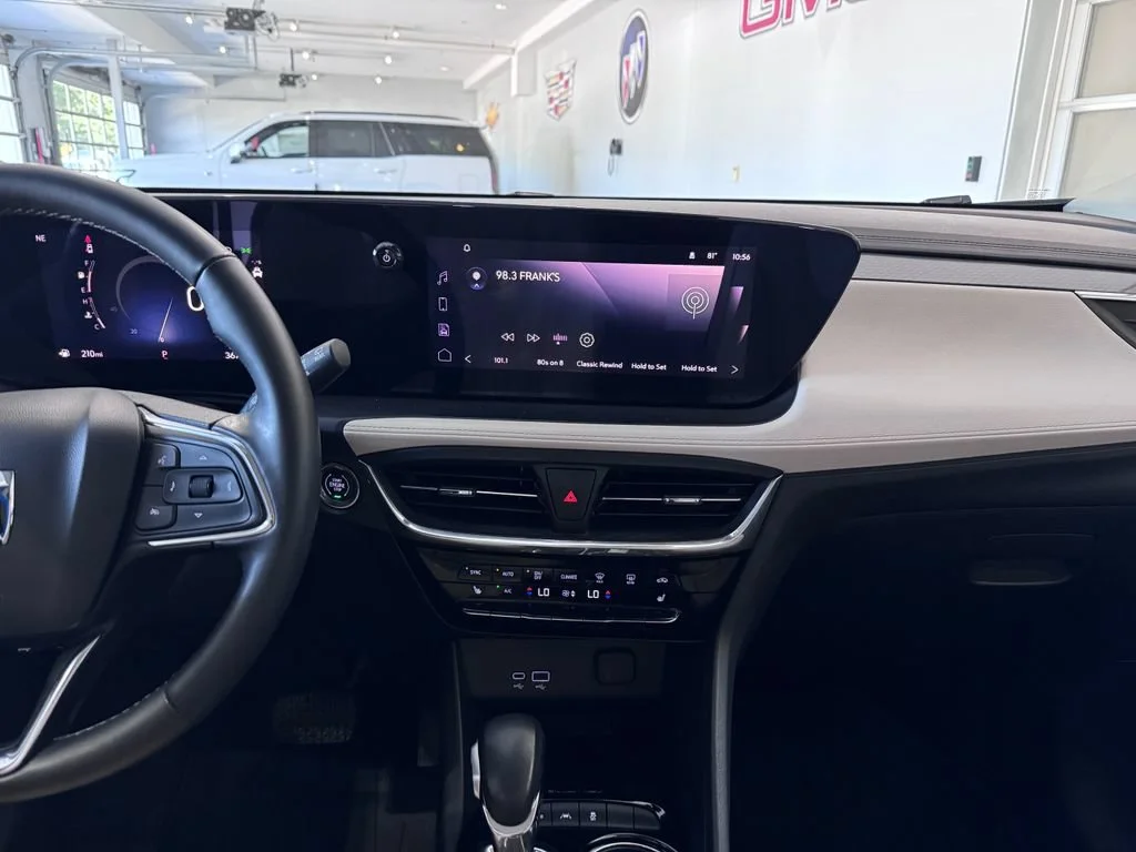 Used 2024 Ebony Twilight Metallic Buick Avenir image 17