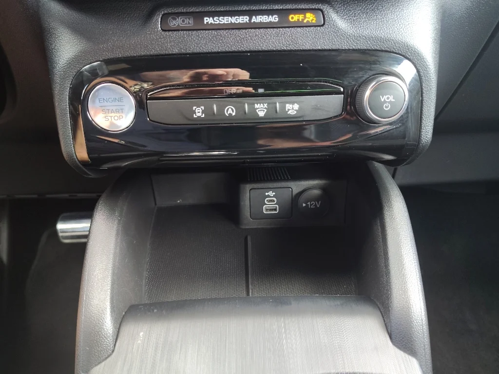 Used 2024 Carbonized Gray Metallic Ford ST-Line image 23