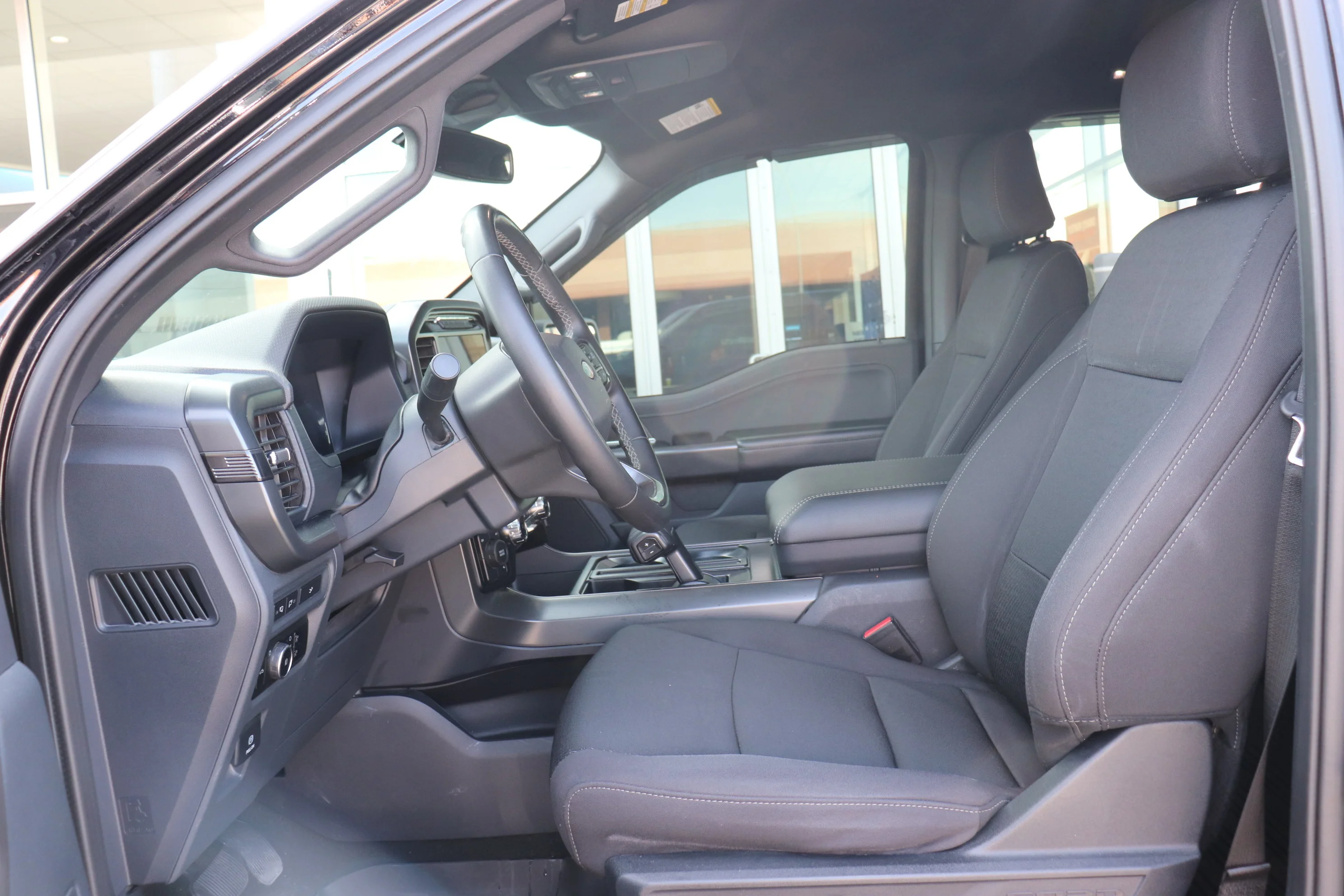 Used 2024  Ford XLT 4WD SuperCrew 5.5