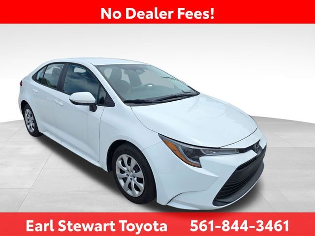 Used 2023 White Toyota LE image 3