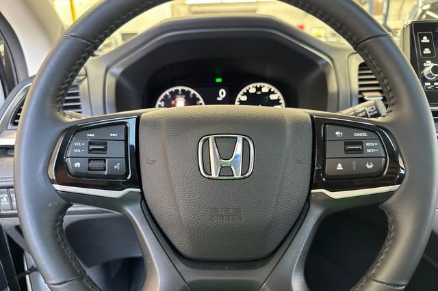Certified Used 2026 Platinum White Pearl Honda EX-L image 28
