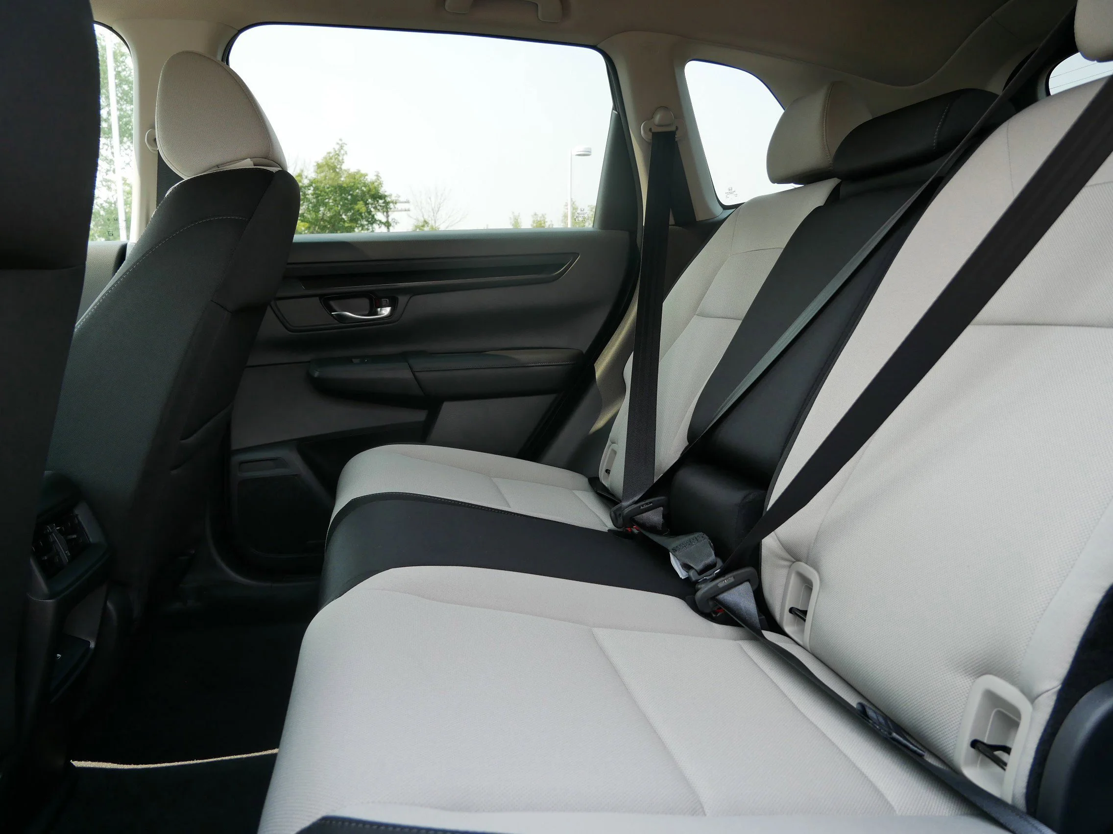 New 2026 Platinum White Pearl Honda EX image 13