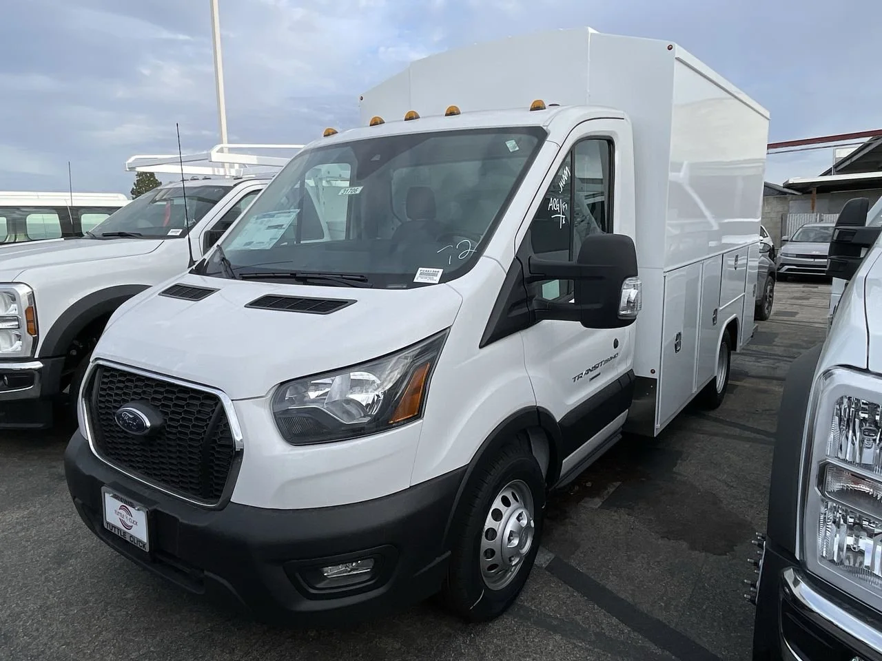 2025 Ford Transit Chassis Cab Base