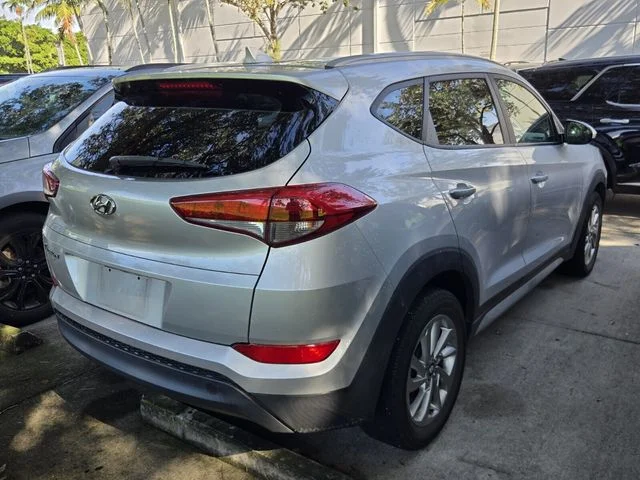 Used 2018 Silver Hyundai SEL image 4
