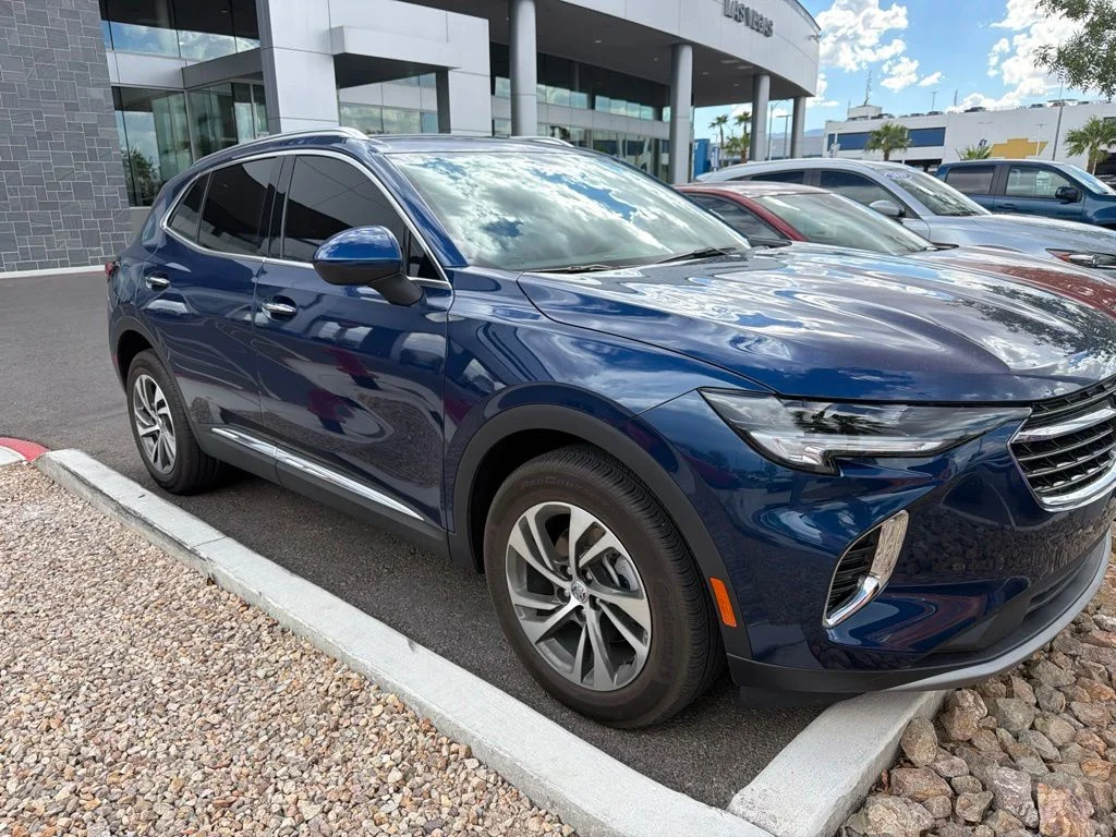 Used 2023 Blue Buick Essence image 8