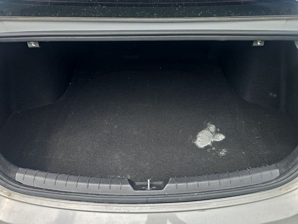 Used 2022 Gray Kia GT-Line image 9