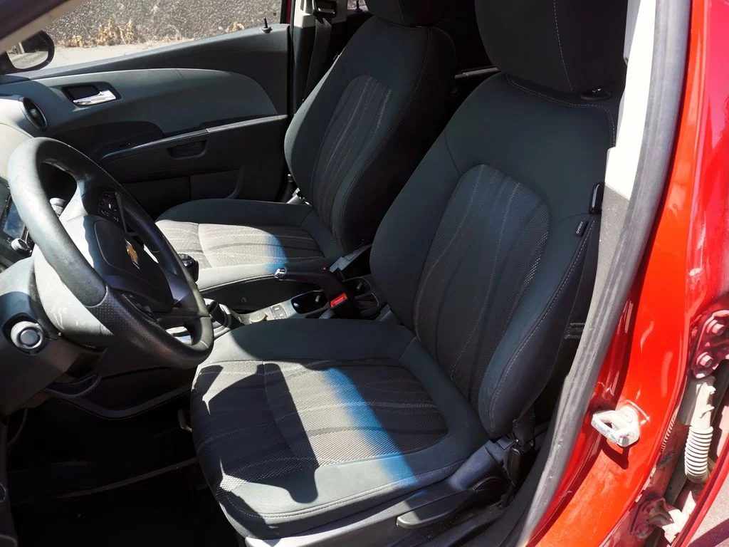 2012 Chevrolet Sonic 1LT - Photo 15