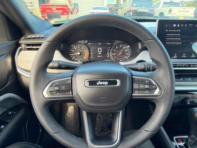 Used 2024 Black Jeep Latitude image 12