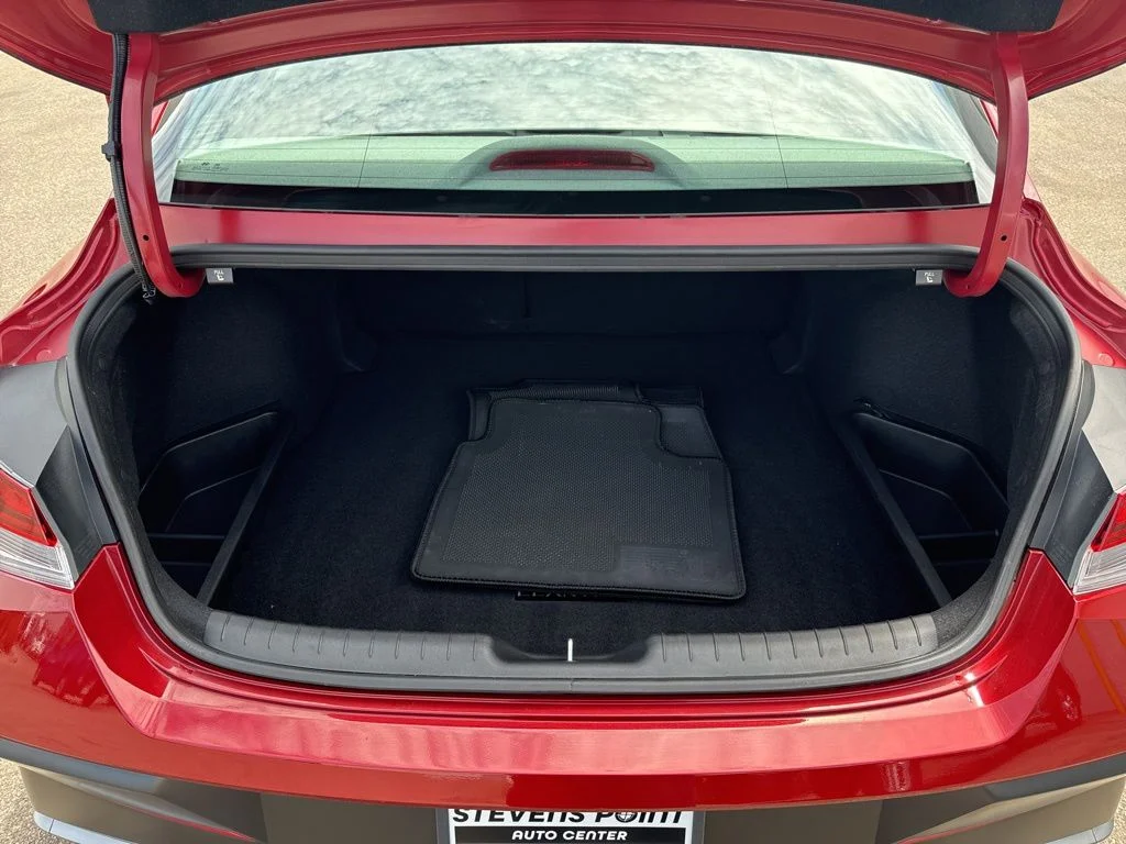 Used 2024 Ultimate Red Hyundai SEL image 49