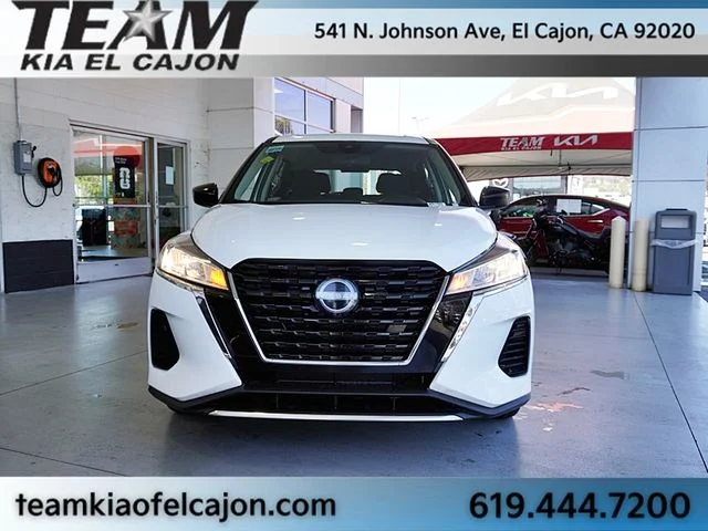 Used 2024 White Nissan S image 4