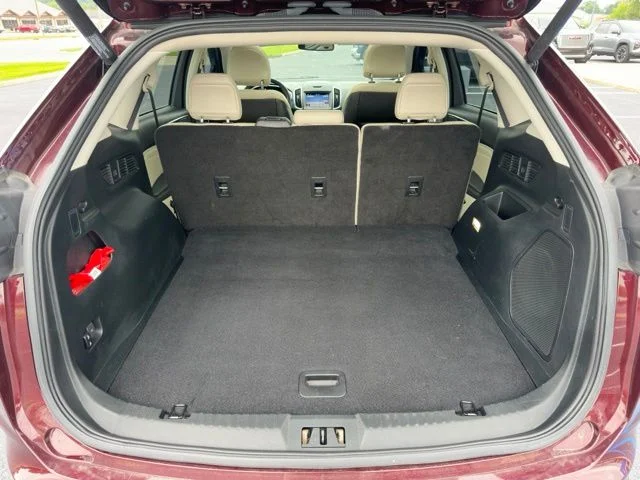 Used 2019 Red Ford Titanium image 17