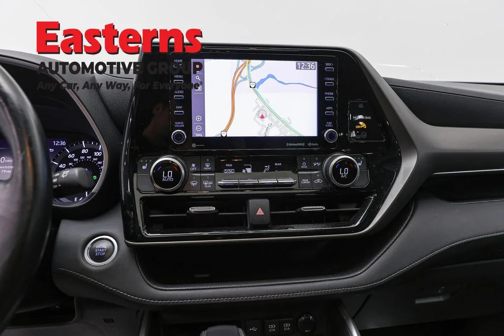 Used 2021 White Toyota XLE image 12