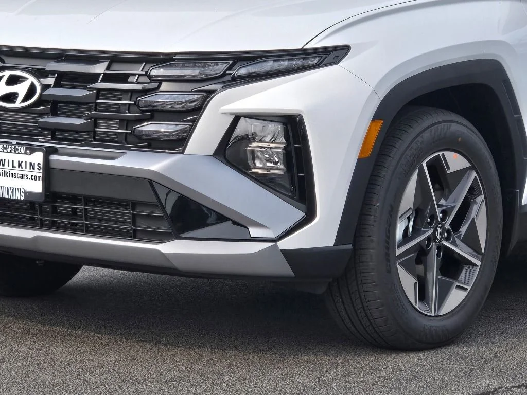 New 2026 White Pearl Hyundai SEL Premium image 2