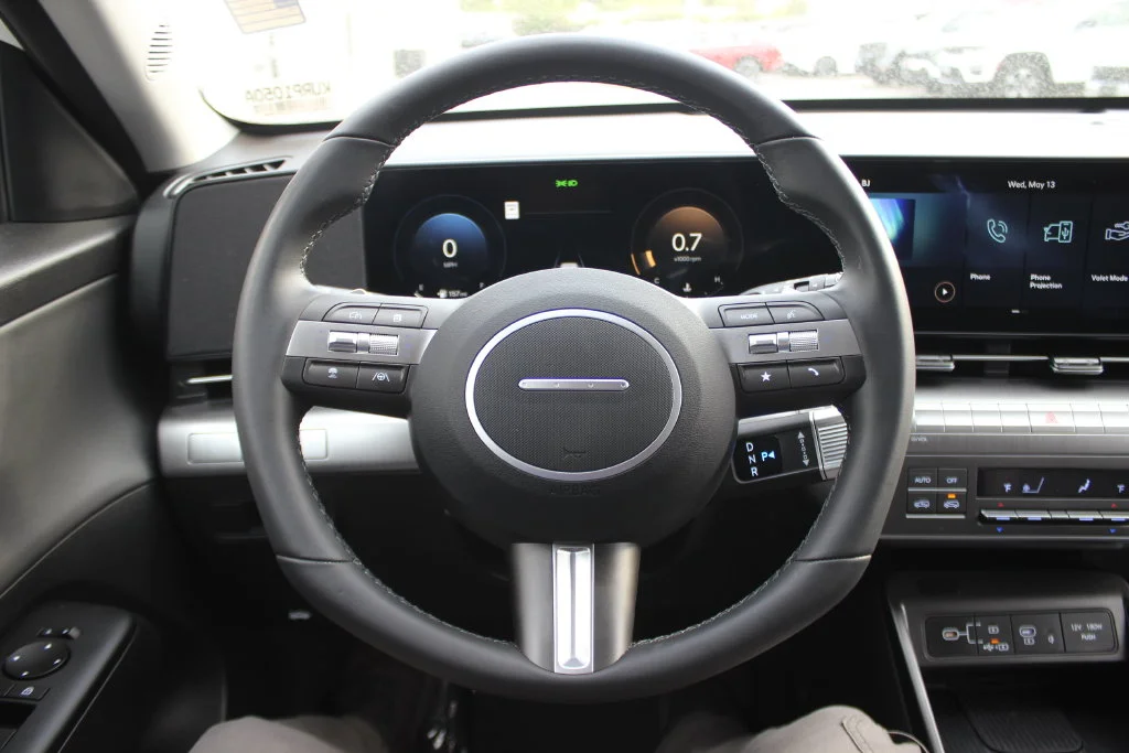 Used 2026 White Hyundai SEL Premium image 17