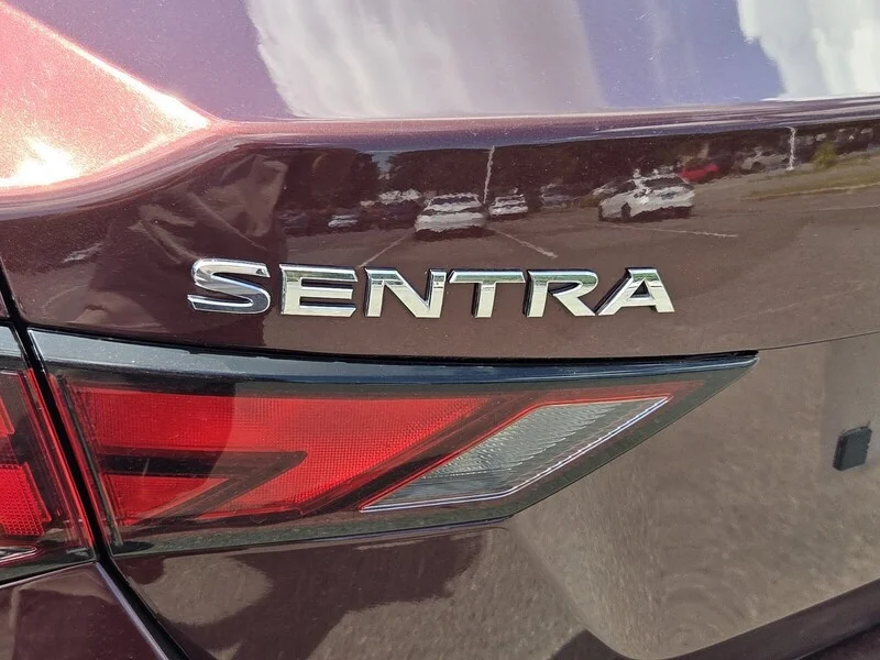 Used 2025 Rosewood NISSAN SV CVT image 11