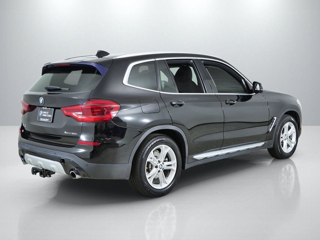 Used 2021 Jet Black BMW xDrive30i image 10