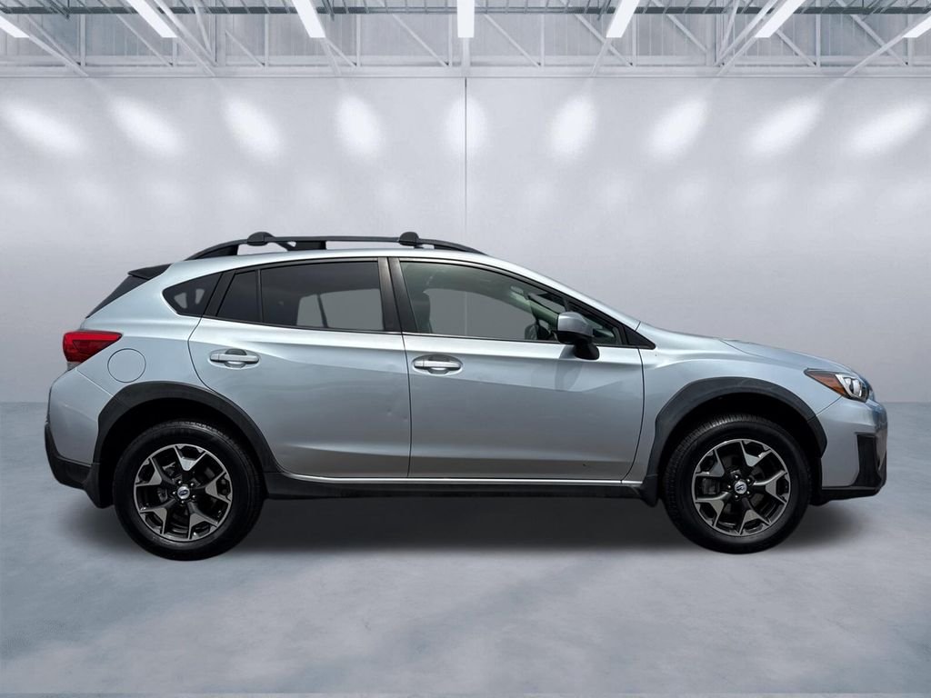 Used 2018 Silver Subaru 2.0i Premium image 3