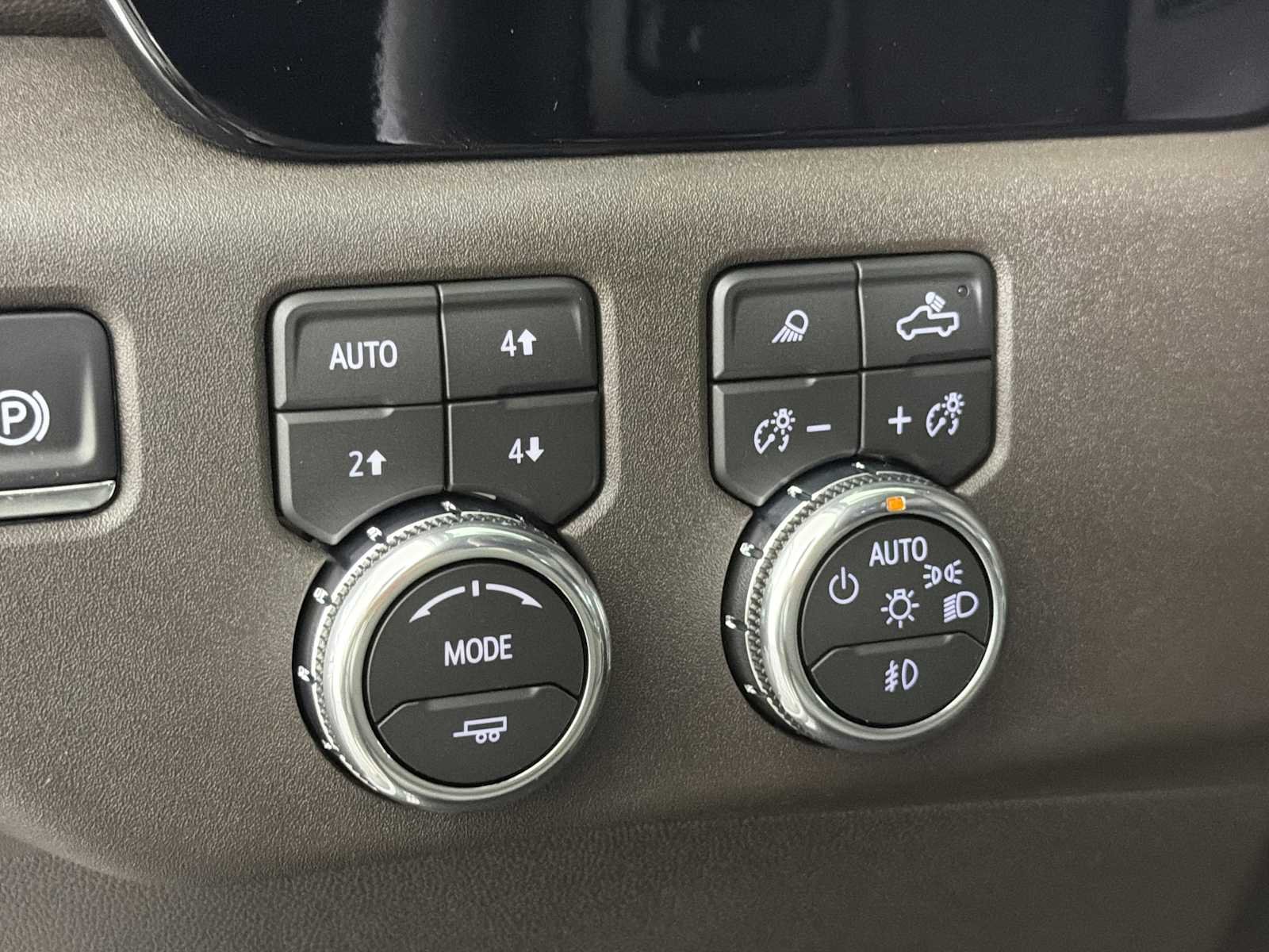2026 GMC Sierra 1500 SLT - Photo 32