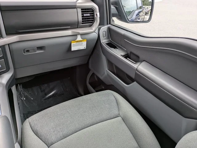 New 2026 Blue Ford XLT image 16