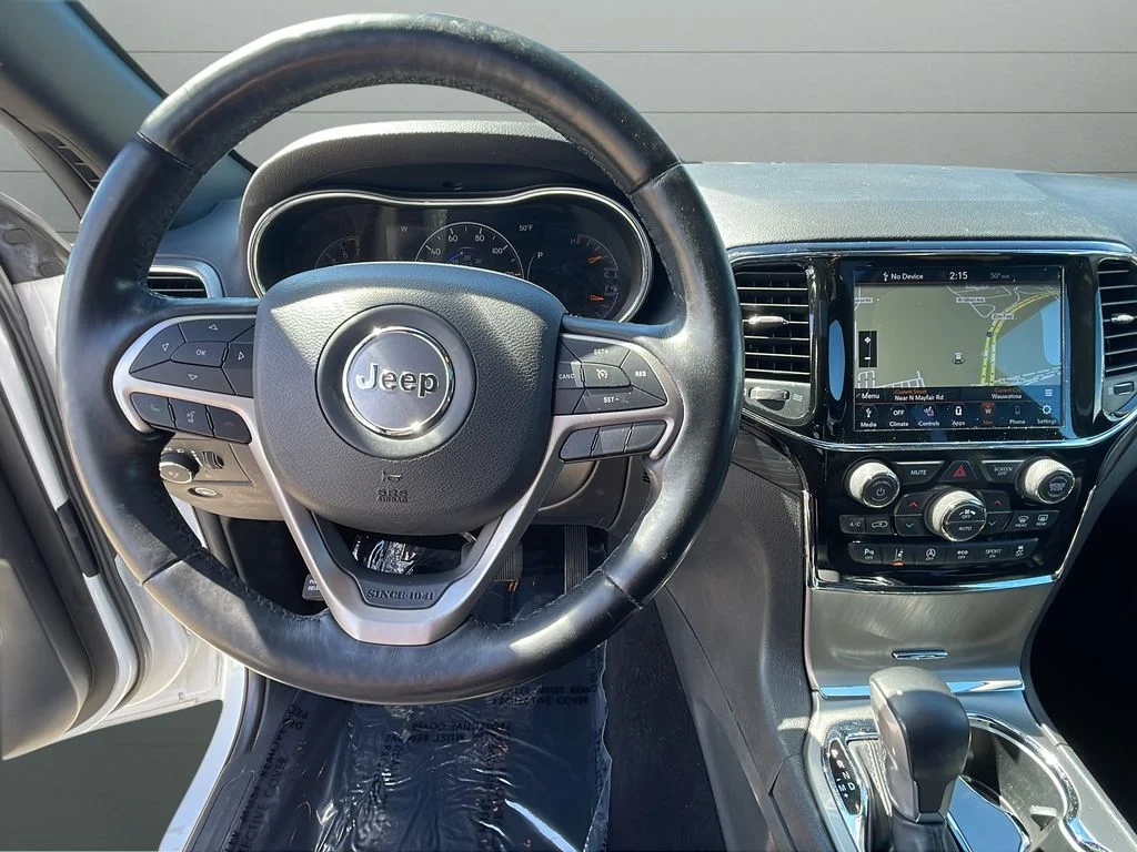 Used 2020 White Jeep Altitude image 36