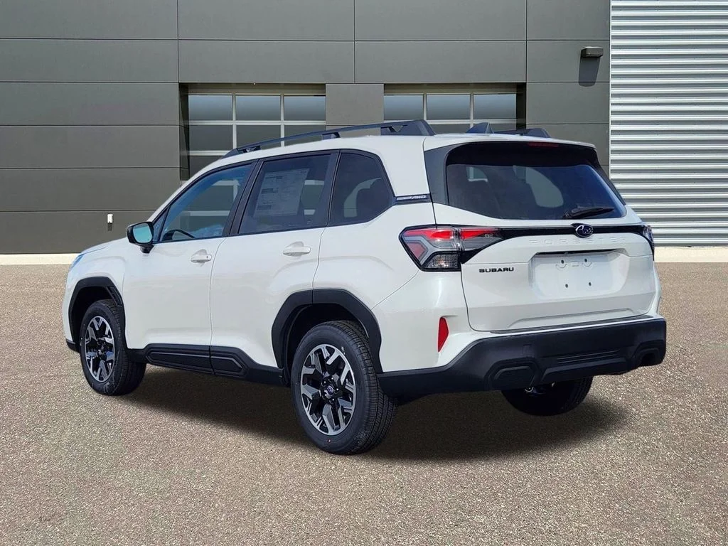 New 2026 CRYSTAL WHITE PEARL Subaru Premium image 3