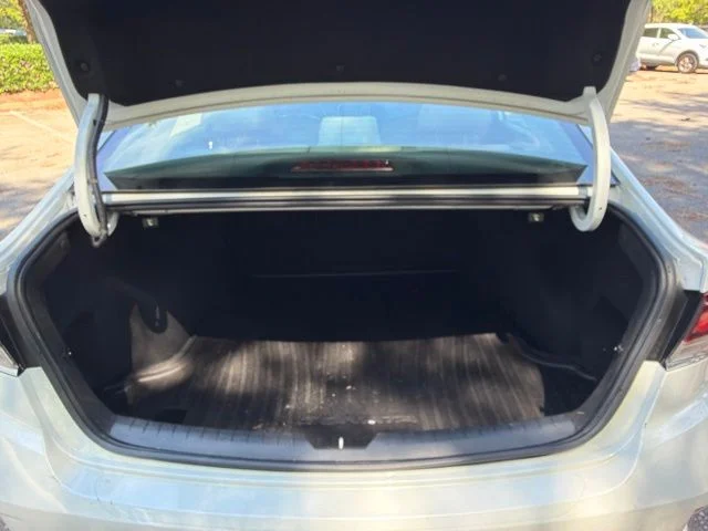 Used 2019 White Hyundai Limited image 24