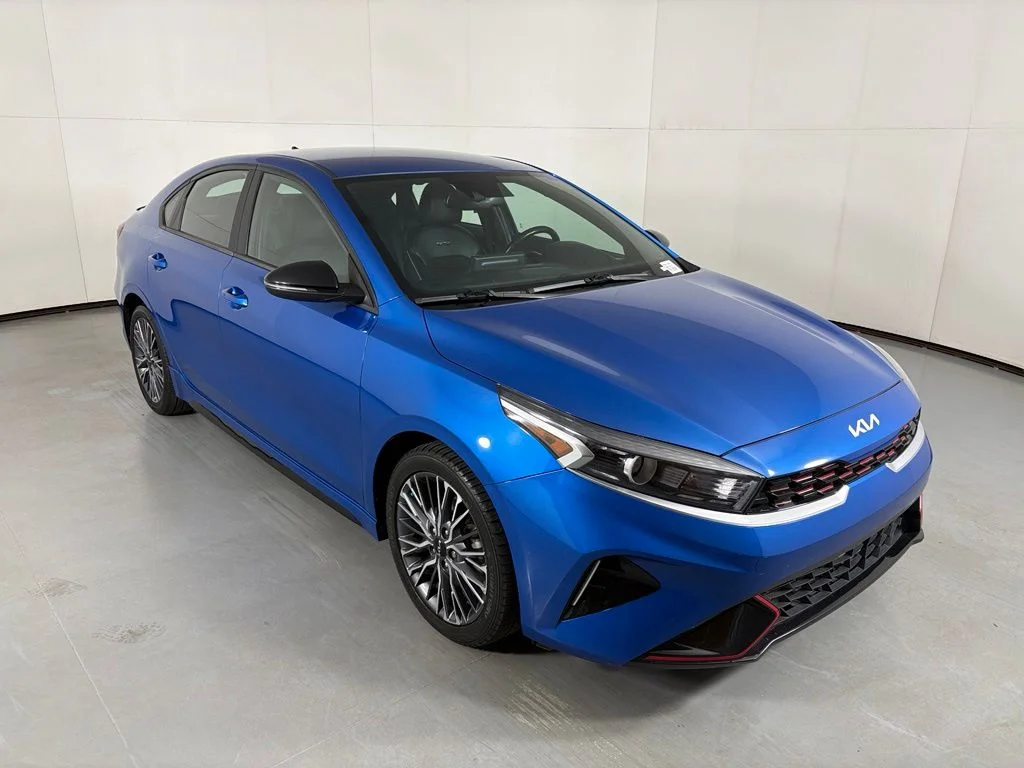 Used 2023 Blue Kia GT-Line image 2