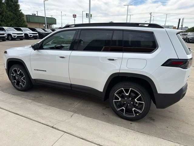 New 2026 White Jeep Overland image 6