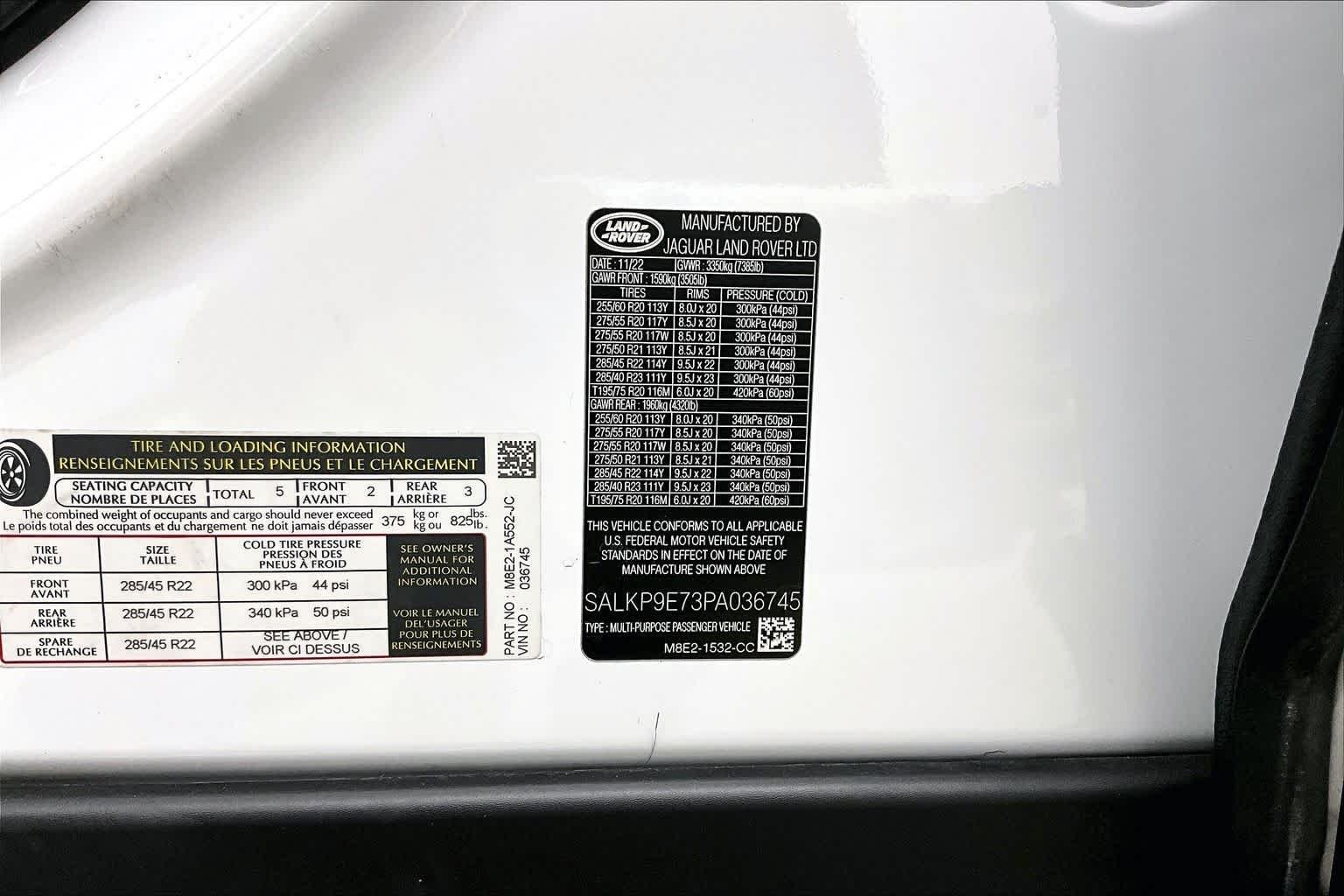 Used 2023 Fuji White Land Rover SE image 34