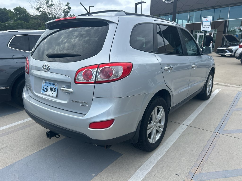 Used 2010 Radiant Silver Hyundai Limited image 4