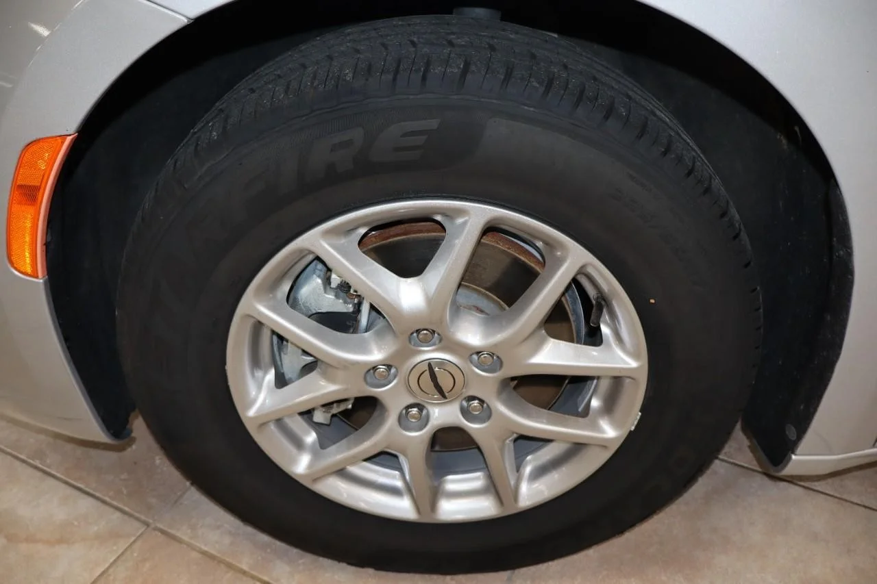 Used 2024 Silver Mist Clear Coat Chrysler Touring L image 29
