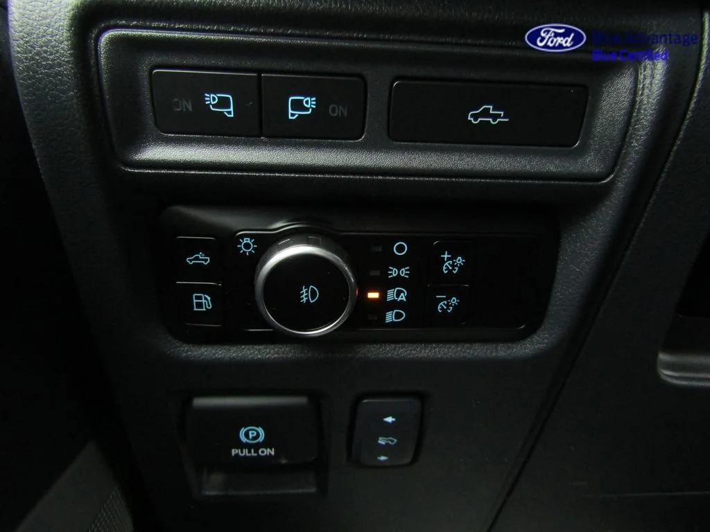 Certified Used 2023 Avalanche Ford Lariat image 19