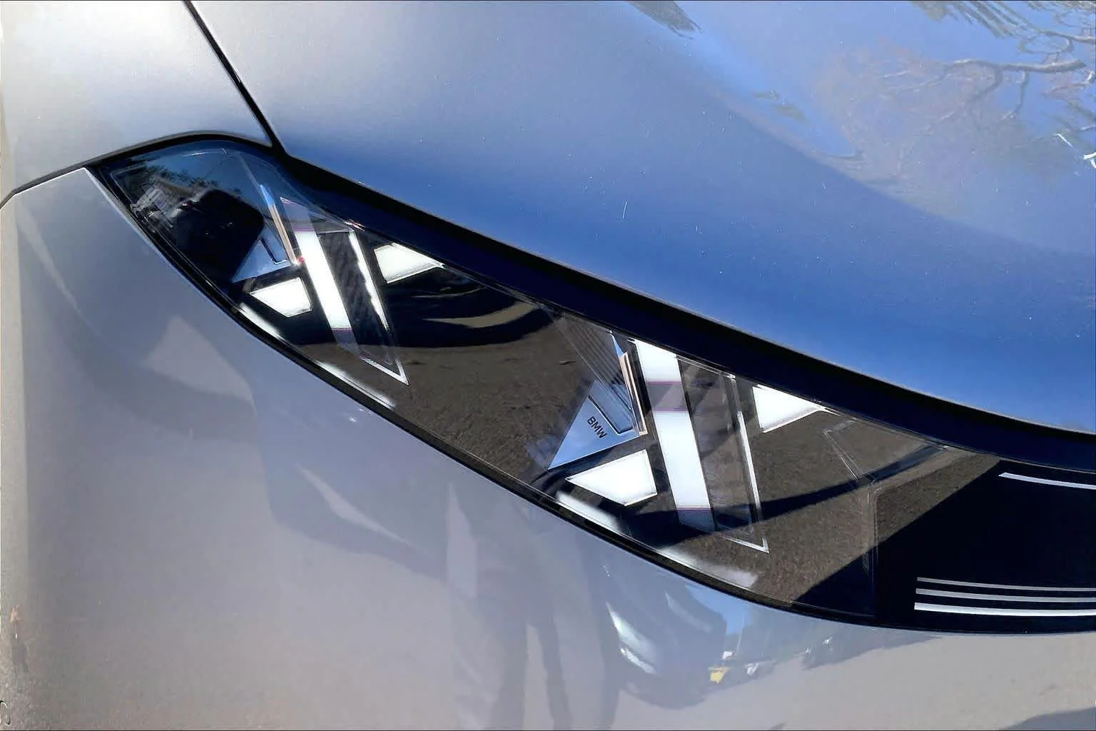 New 2027 Space Silver Metallic BMW 40 xDrive image 13