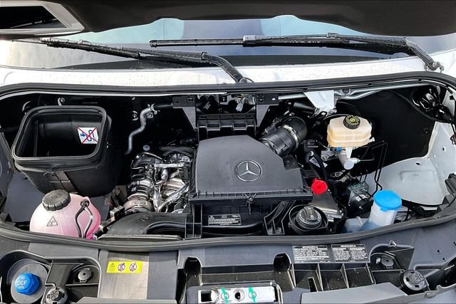 New 2026 Arctic White Mercedes-Benz Cargo 144 WB image 20