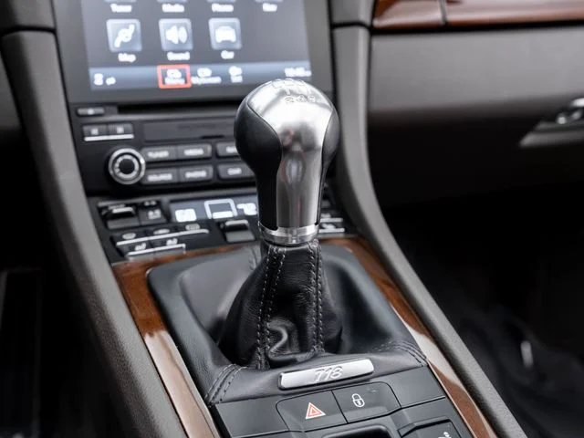 Certified Used 2017  Porsche S image 18