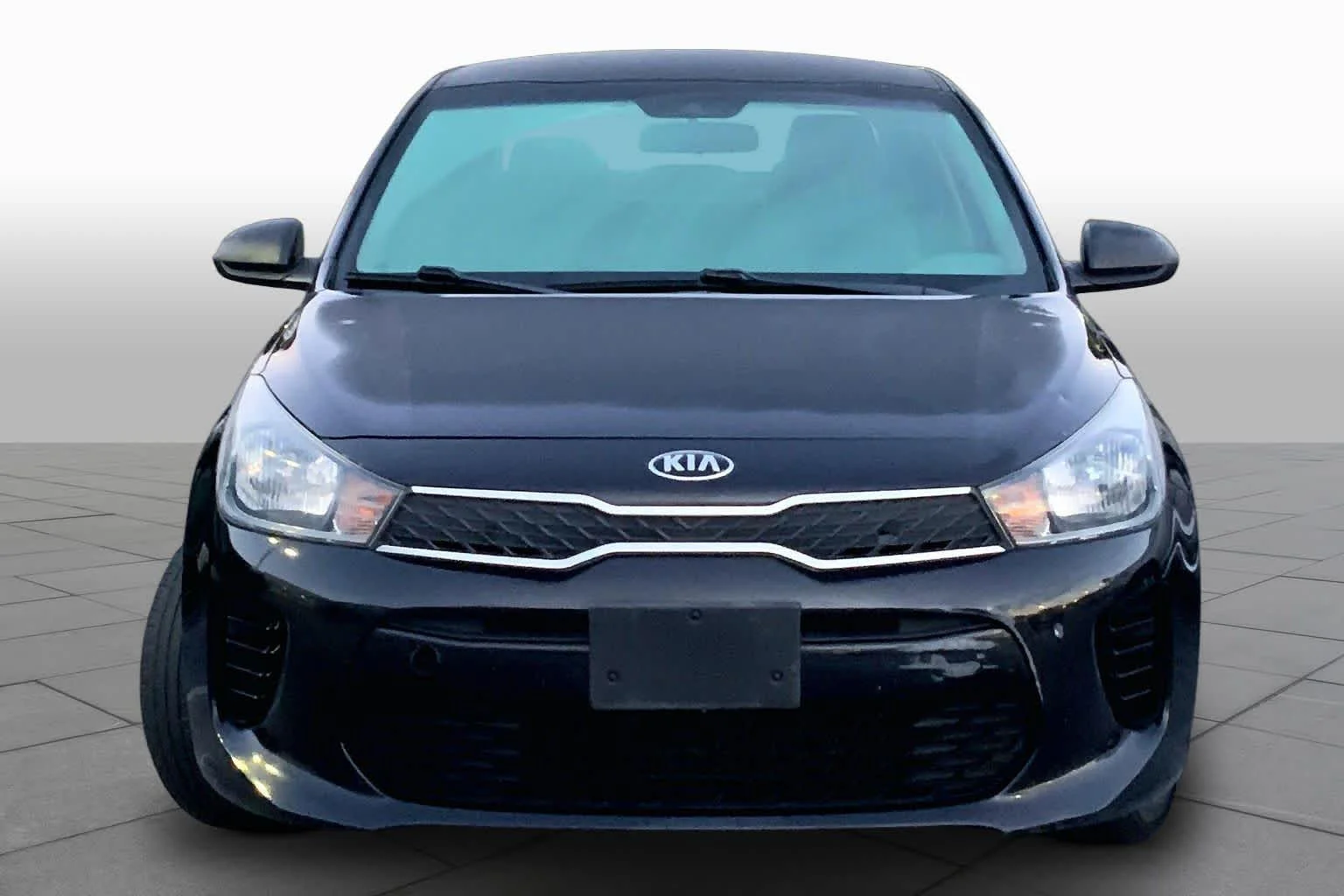 Used 2018 Aurora Black Kia LX image 4