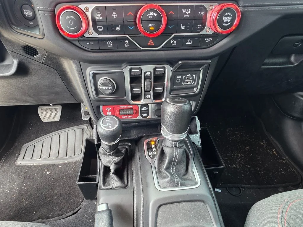 Used 2024 Gray Jeep Rubicon image 17