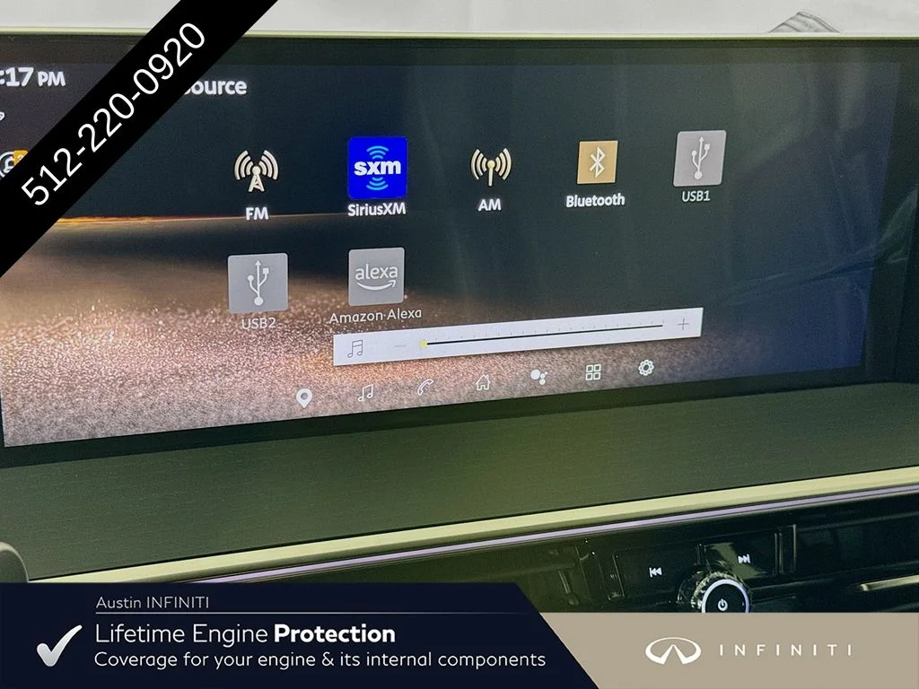 New 2027 2T RADIANT WHIT INFINITI SPORT image 19