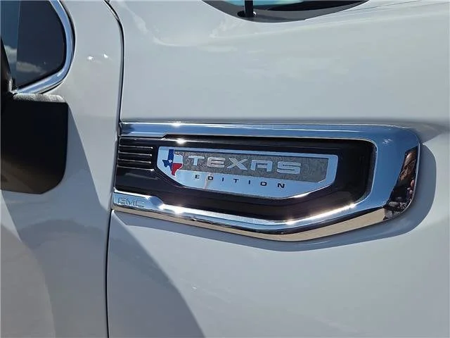 New 2026 Summit White GMC SLT image 8