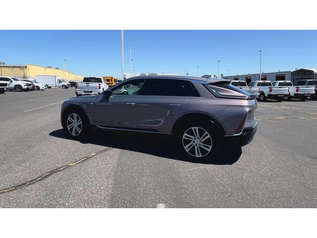 2024 Cadillac LYRIQ Tech - Photo 8