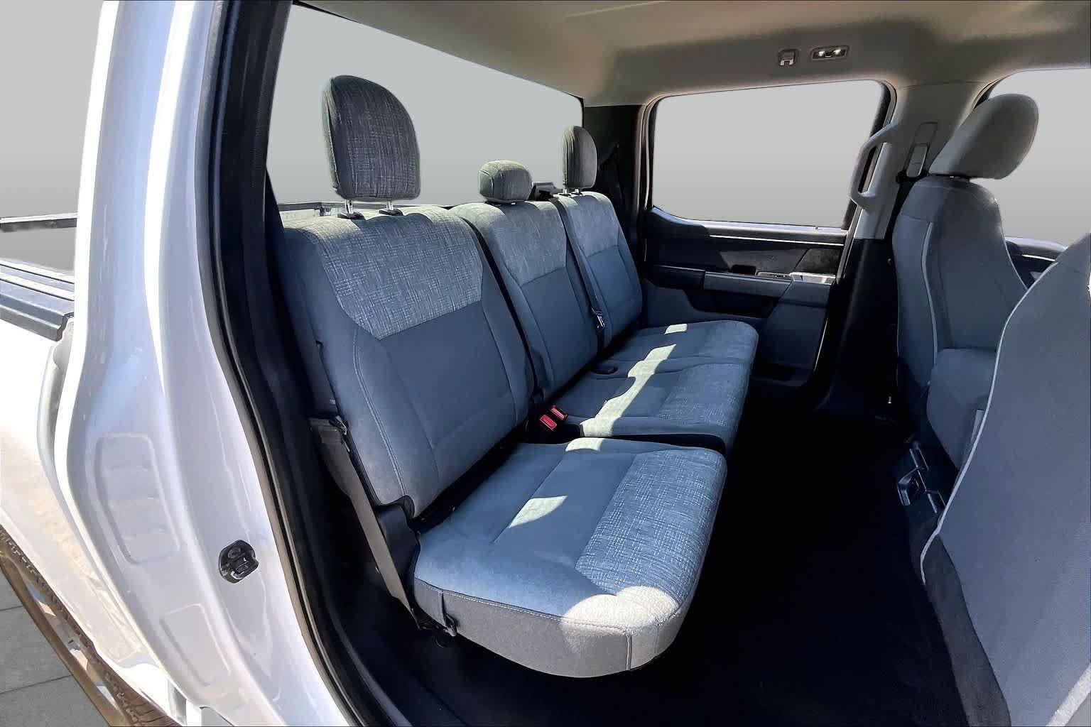 Used 2021 Oxford White Ford XLT image 20
