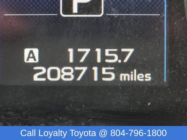 Used 2015 Silver Subaru 2.5i Premium image 24