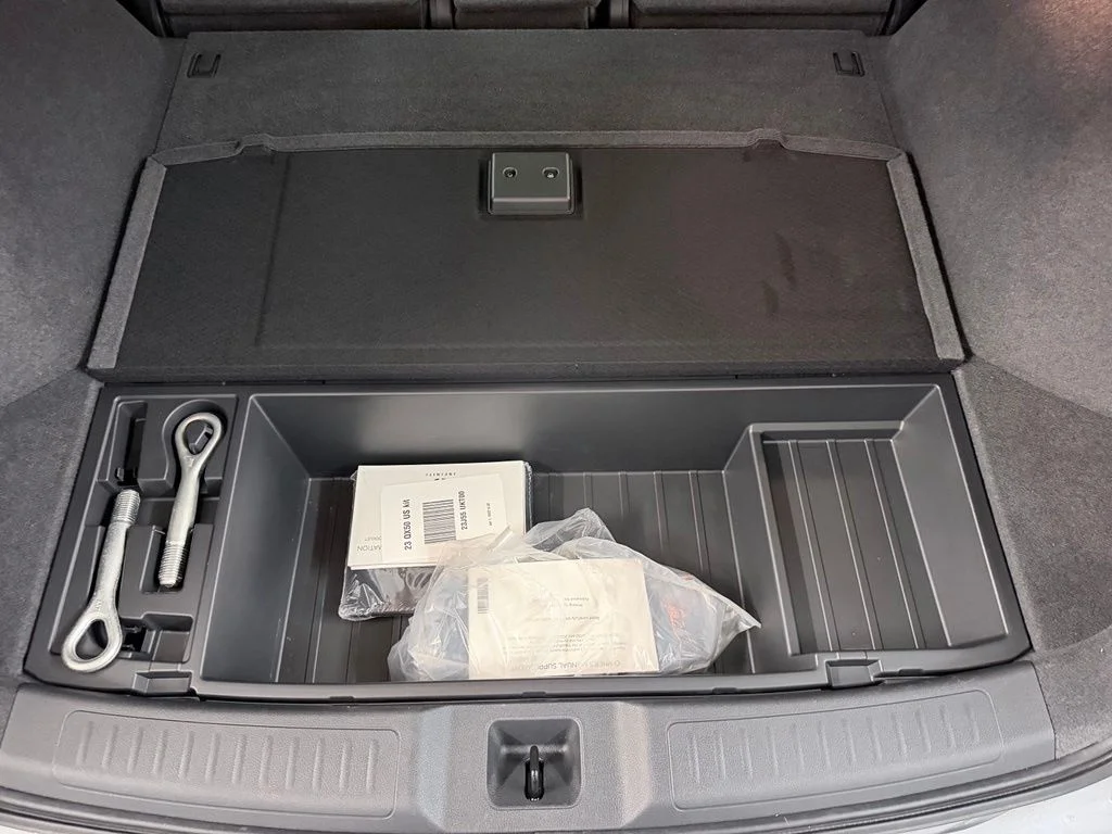 Used 2023 Gray INFINITI LUXE image 34