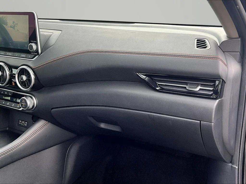 Used 2022 Black Nissan SR image 18