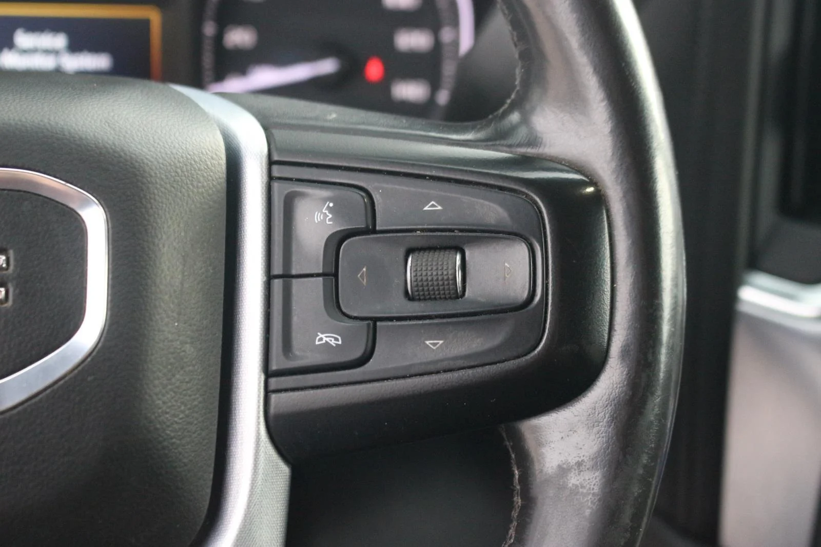 Used 2019 DARK SKY METALLIC GMC SLT image 19