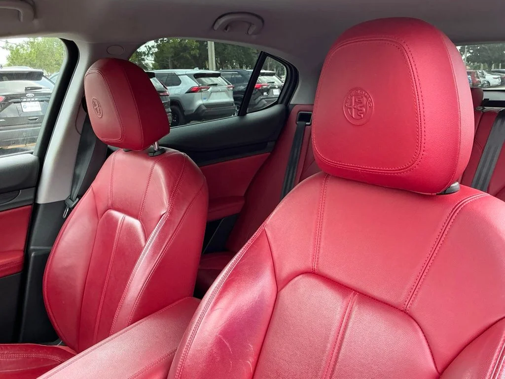 Used 2019 White Alfa Romeo Base image 27