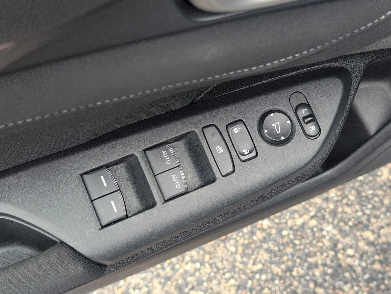 Used 2021  Honda EX image 16