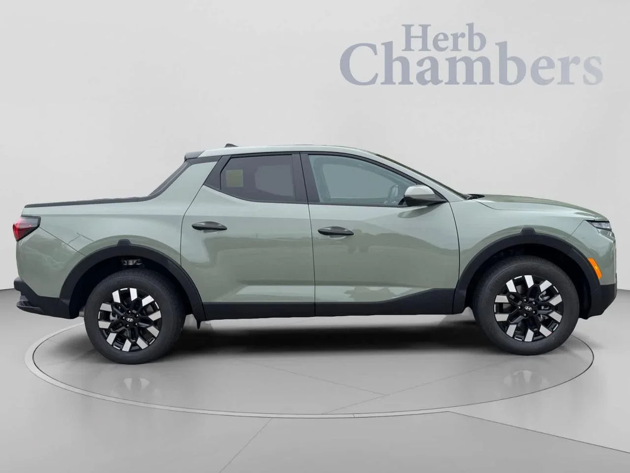 New 2027 Green Hyundai SE AWD image 10
