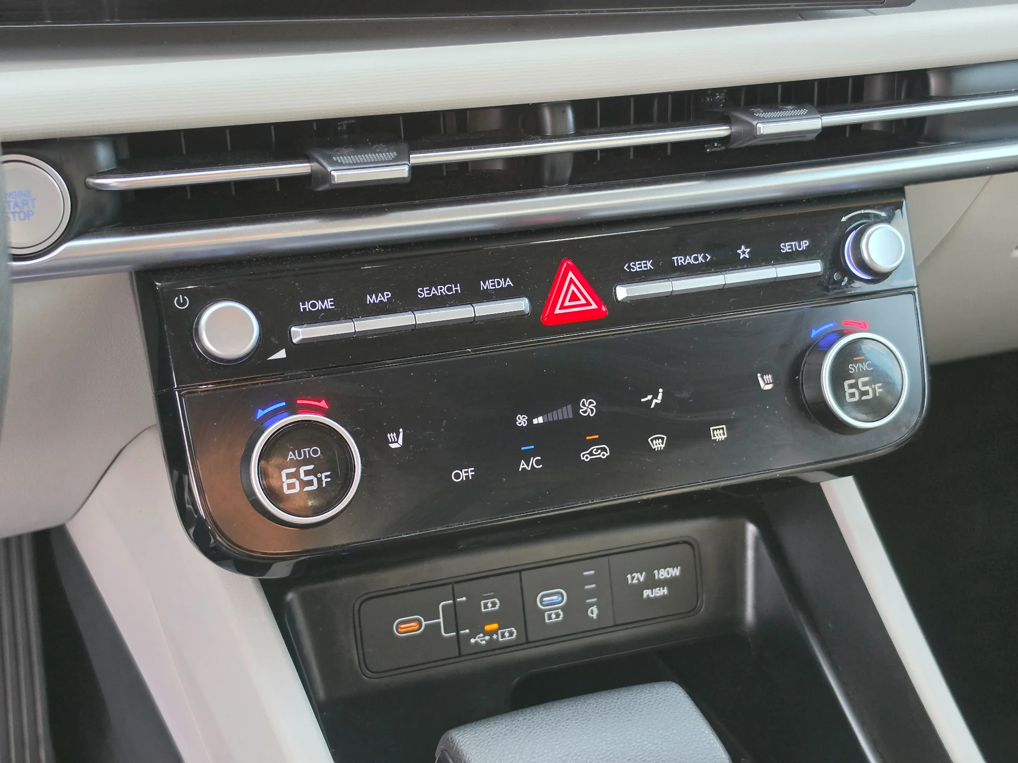 Used 2025 Rockwood Green Hyundai SEL image 15