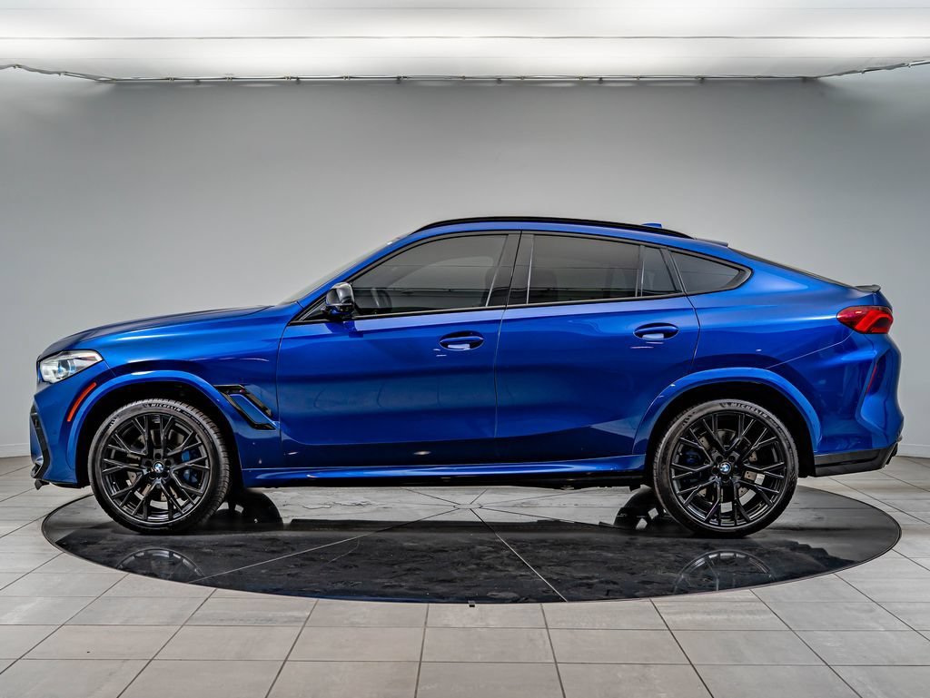 Used 2020 Marina Bay Blue Metallic BMW Competition image 8